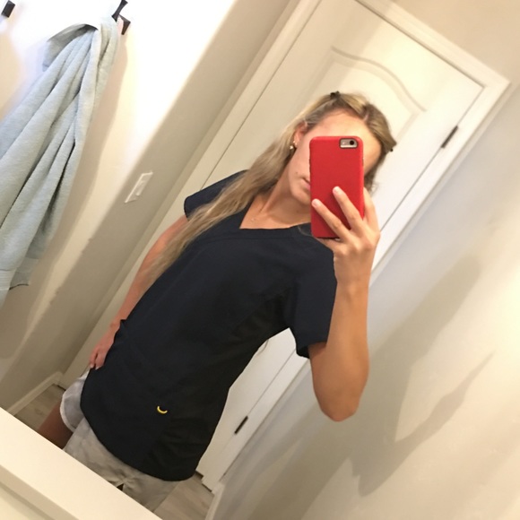 •WonderWink Womens Navy Blue Scrub Top• - Picture 5 of 7